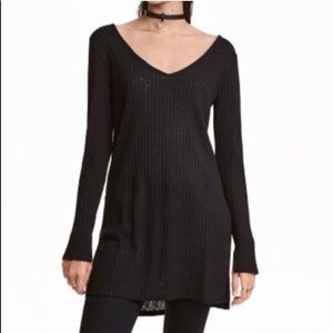 NWT H&M Teal Vneck Sweater